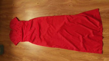 Платье вечернее красное