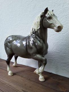 Лошадь breyer Levi Limited