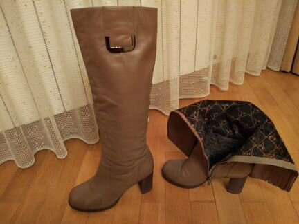Высокие сапоги