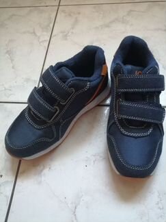 Кроссовки на мальчика р 32