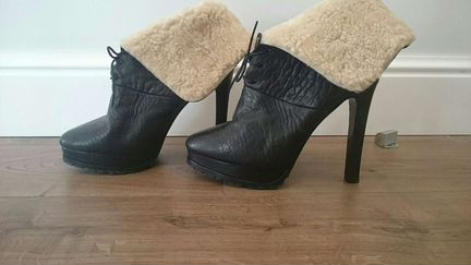 Зимние сапоги Zara Woman