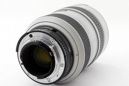 Nikon AF-S 28-70mm F2.8D ограниченная серия