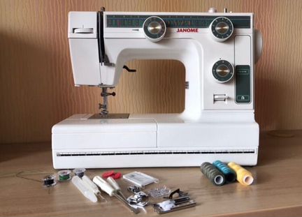 Швейная машинка Janome 394