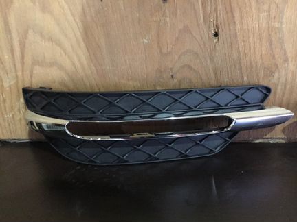 Решетка в бампер на мерседес 204 RH