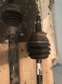 Шрус левый и правый на Skoda Octavia на 1,6