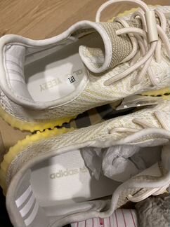Adidas Yeezy 350 v2 Natural 11US