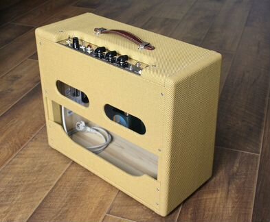 Ламповый гитарный усилитель Fender 5E3 Deluxe