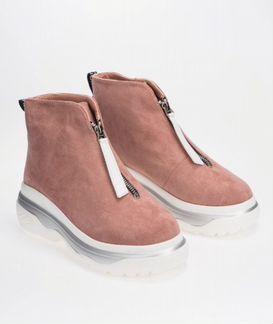 Женские ботинки