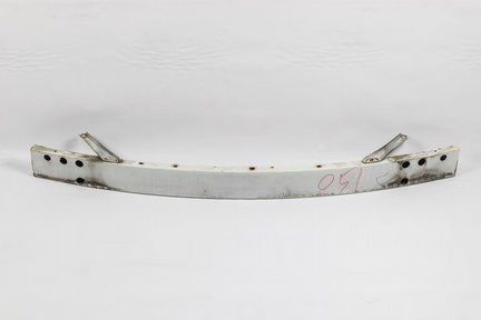 Усилитель бампера переднего Toyota Premio