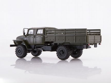 Миасский грузовик 43206-0551 бортовой 1:43