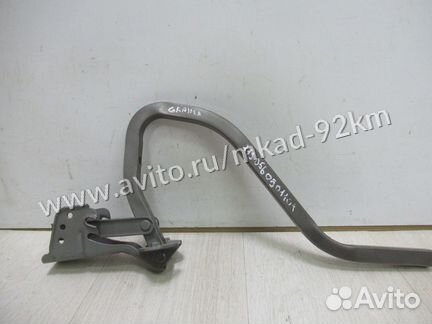 Петля крышки багажника левая LADA Granta oem 21905