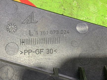 Крепление фары левое Bmw X3 E83 2.5L N52B25A 2008