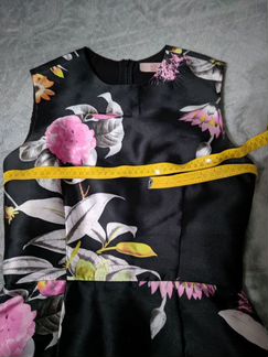 Платье со съемной баской