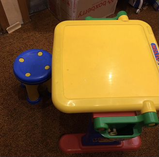 Стол и стул для творчества