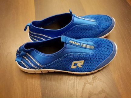 Кроссовки, 39