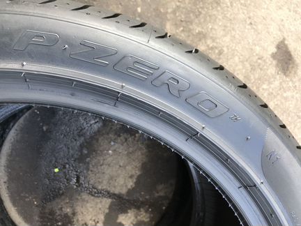 Шины лето R21 295 35 Pirelli PZero новые