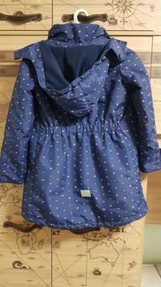 Продаётся ветровка на девочку