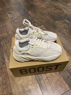 Adidas Yeezy Boost 700 Analog 6.5 US