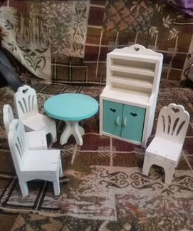 Домик кукольный