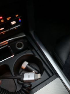 Автозарядка Just Mobile