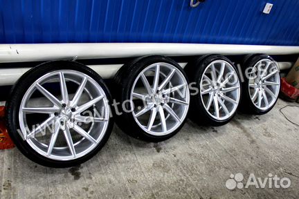 Vossen CVT комплект летних колес в сборе R18 Camry