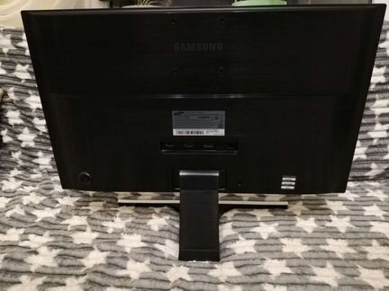 Samsung u24e590d