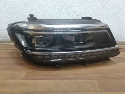 Фара правая Фольцваген Тигуан 2 Volkswagen Tiguan