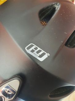 Горнолыжный шлем