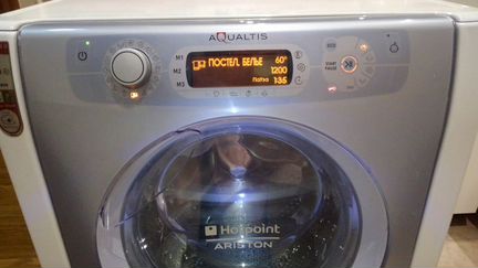 Cтиральная машина Hotpoint-Ariston 60x47x85 см