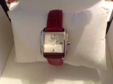 Часы Tissot с бриллиантами