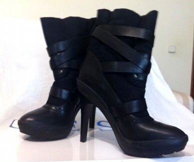 Полусапожки (ботильоны) Guess, новые, разм. 39