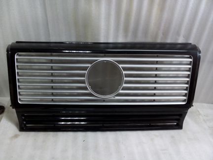 Решетка радиатора Mercedes Benz G W463