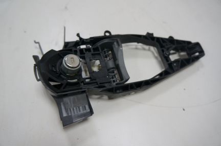 BMW G30 корпус водительской ручки с личинкой