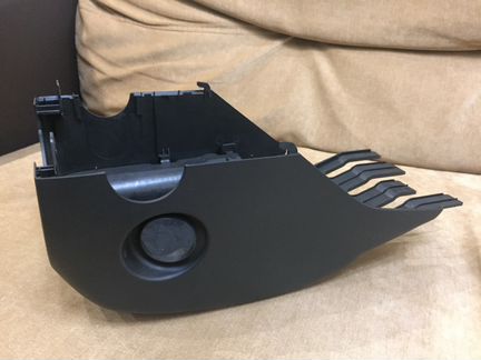 Нижняя часть облицовки рулевого вала 8U0 953 497