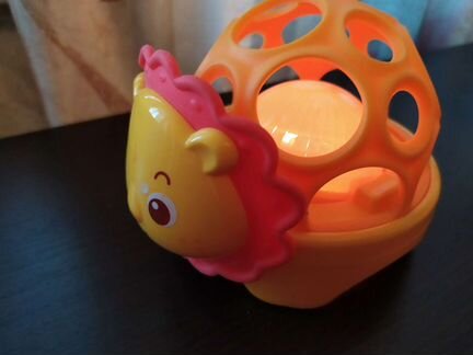 Игрушка интерактивная Лëва для малышей