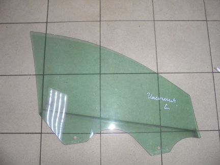 Стекло передней левой двери Опель Инсигния