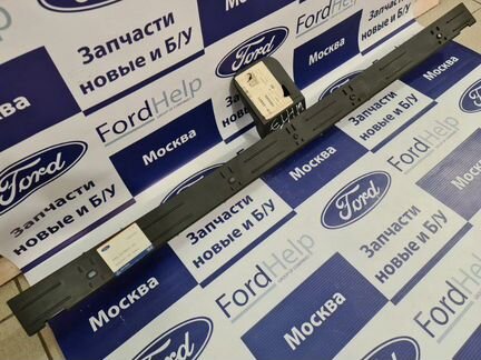 Кронштейн крепления заднего бампера центральный