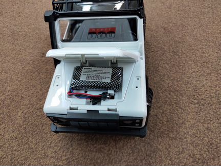 Радиоуправляемый краулер Land Rover Defender MN-99