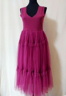 Пышное платье, подойдет на р-р S/M