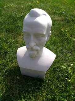 Бюст фарфоровый Ф.Э. Дзержинского