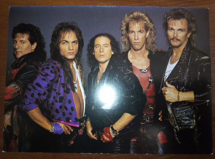 Открытка с автографом группы Scorpions