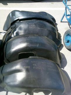 Подкрылки на Mitsubishi Pajero 3