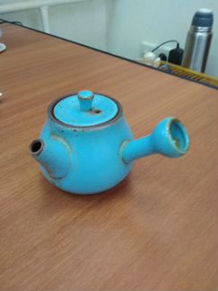 Чайник из знаменитой керамики Дэхуа