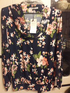 Новая Блузка на ножке 52раз.вискоза