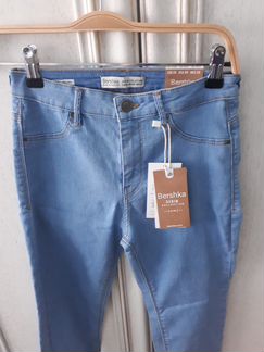 Джинсы bershka новые голубые