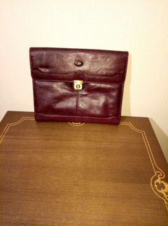 Кожанные портфели и папки