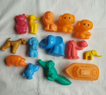 Пластмассовые игрушки
