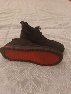 Кроссовки зимние