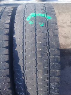 Грузовая шина бу 295 80R22.5 Bridgestone W990