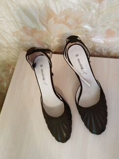 Новые босоножки